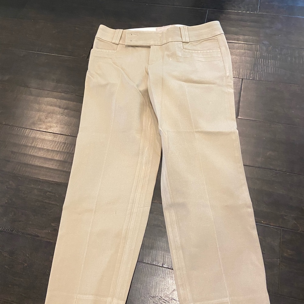 GOOD CONDITION! Banana Republic Martin fit trouser. PETITE! In tan!